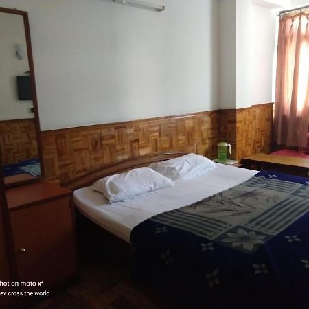 Bon Hotel Crystal Palace Gangtok Bagian luar foto