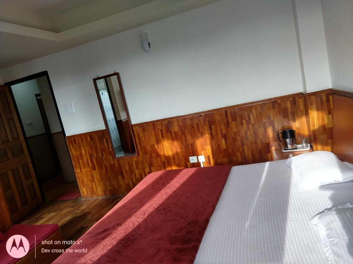 Bon Hotel Crystal Palace Gangtok Bagian luar foto