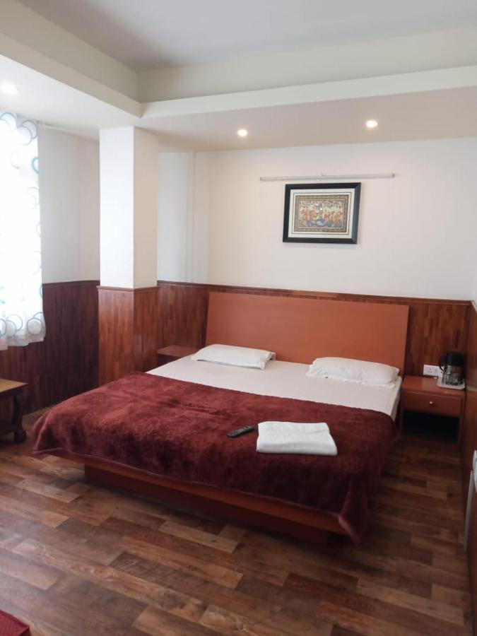 Bon Hotel Crystal Palace Gangtok Bagian luar foto
