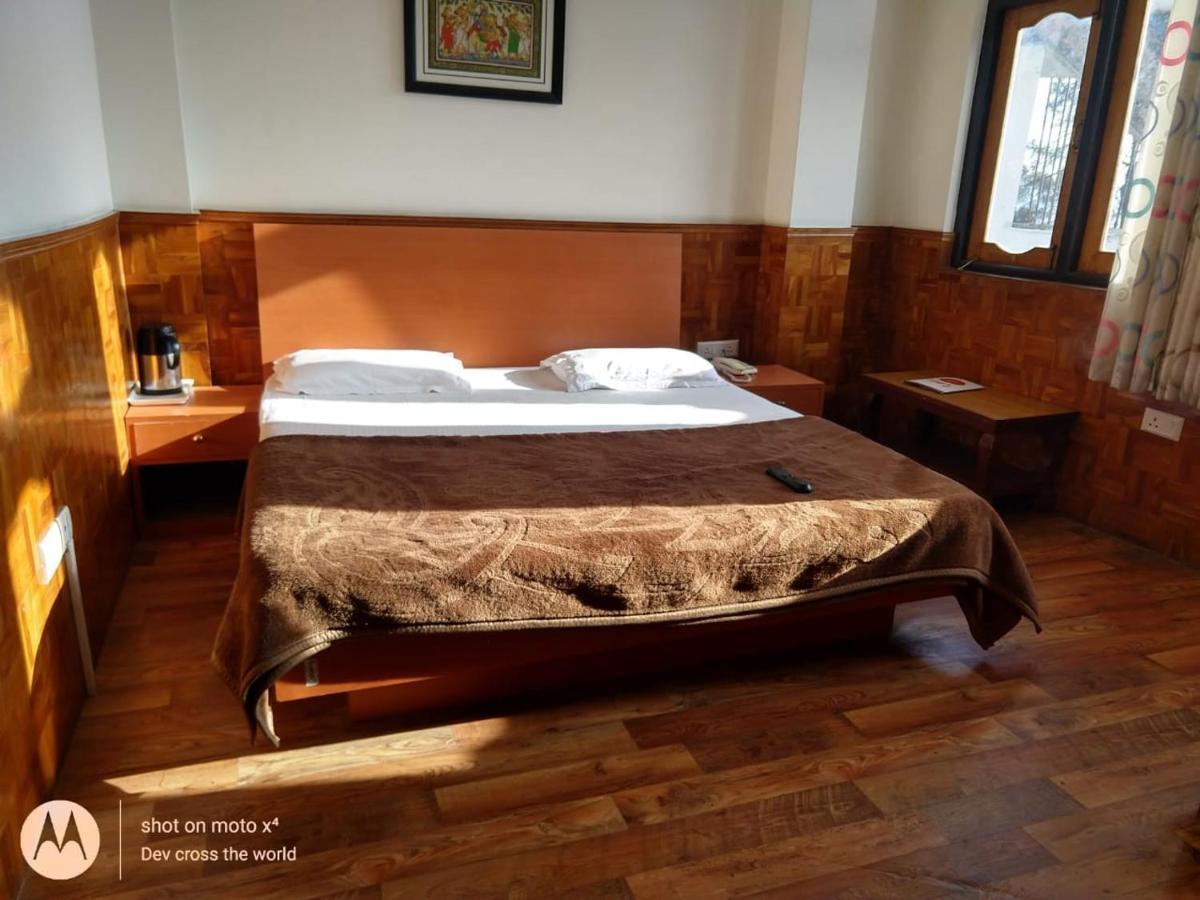 Bon Hotel Crystal Palace Gangtok Bagian luar foto