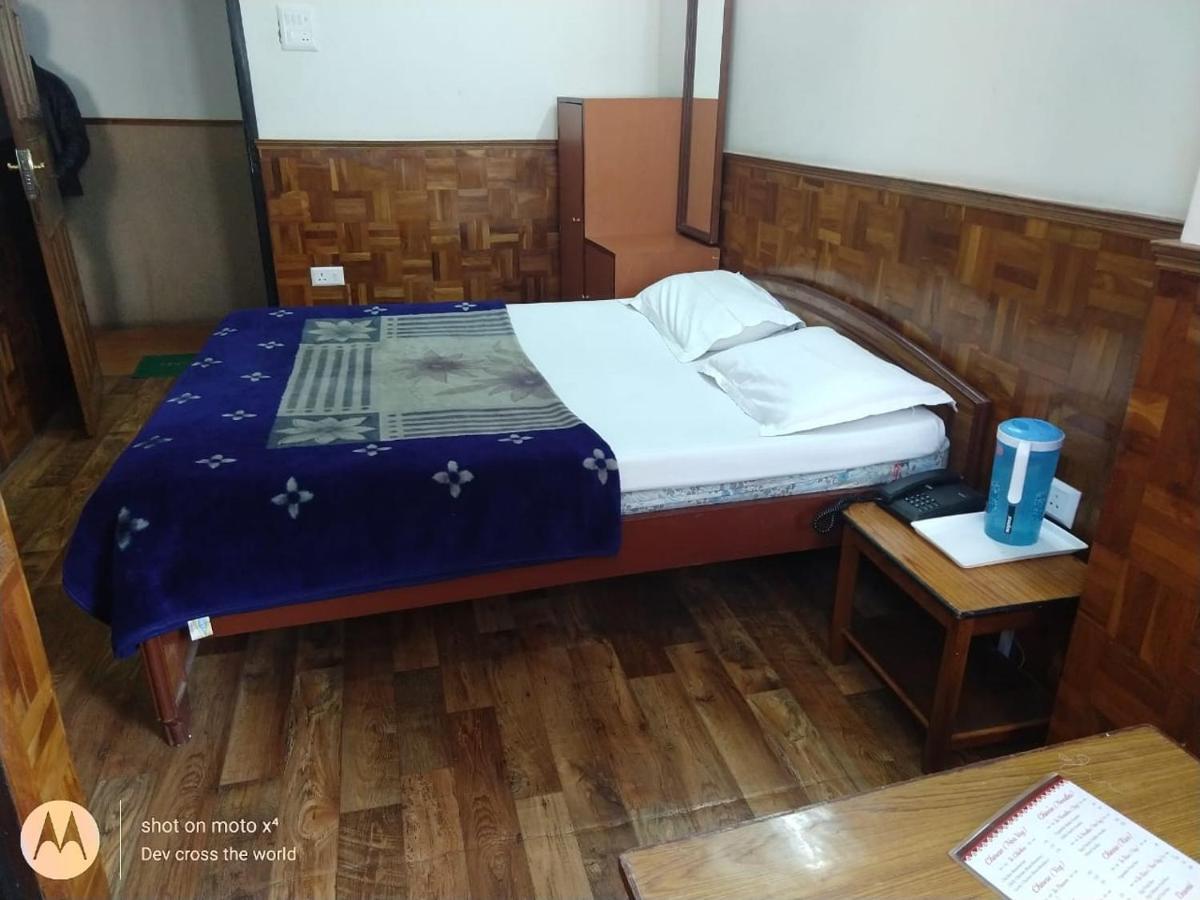 Bon Hotel Crystal Palace Gangtok Bagian luar foto