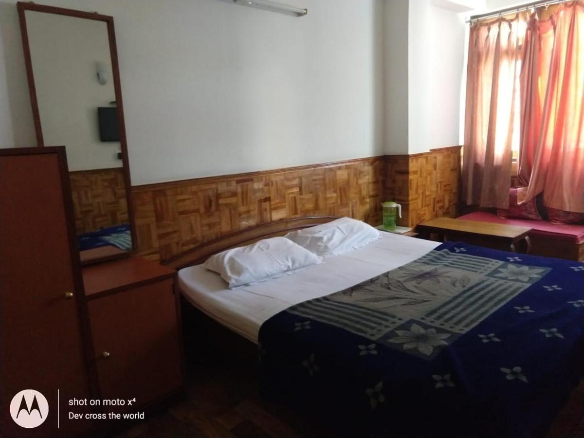Bon Hotel Crystal Palace Gangtok Bagian luar foto