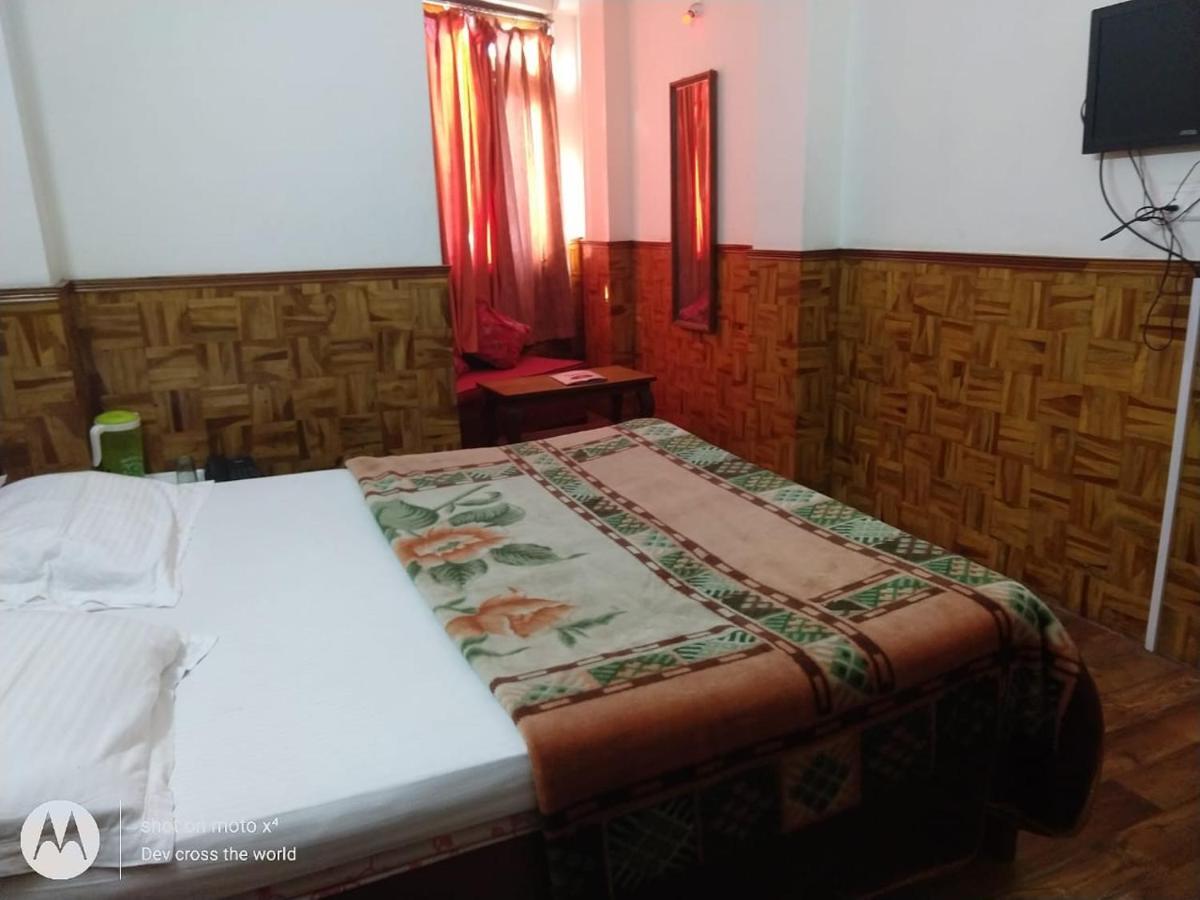 Bon Hotel Crystal Palace Gangtok Bagian luar foto